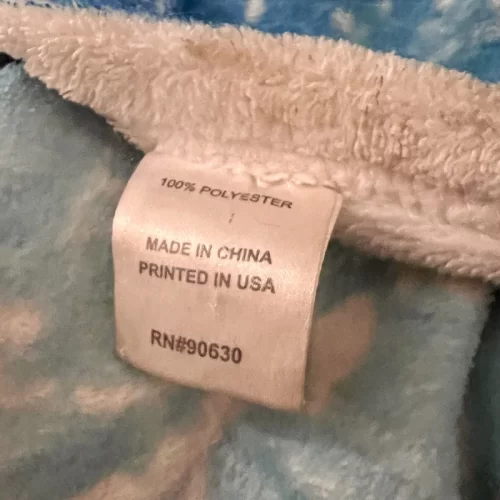 Blue Ocean Waves Throw Blanket