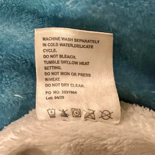 Blue Ocean Waves Throw Blanket