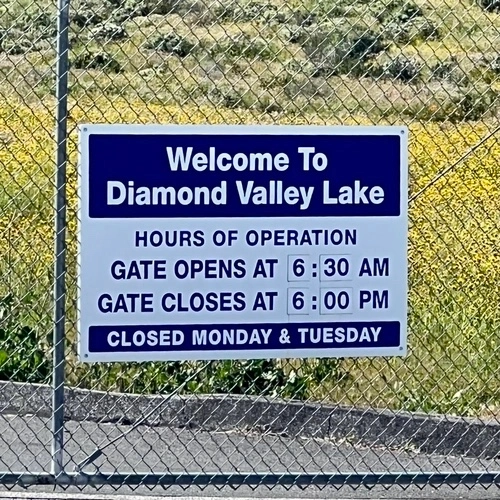 Diamond Valley Lake hours of operation
