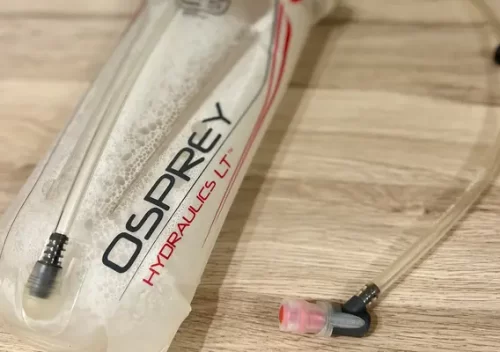 how to clean a water bladder