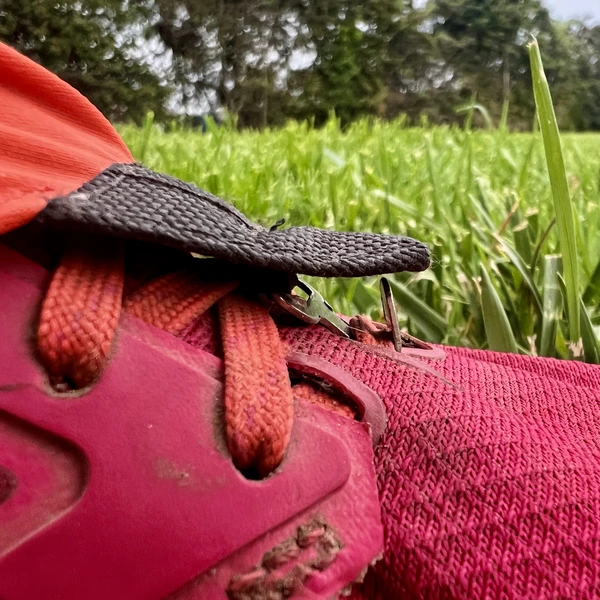 ALTRA Trail Gaiter front