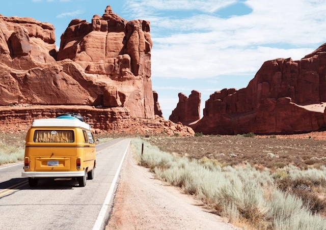 Road-Trippers’ Essential Reads: The Best Books for the Journey