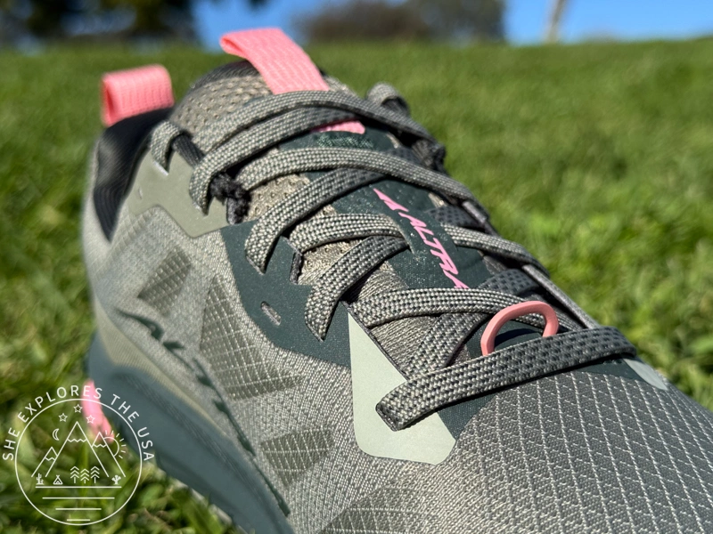 Altra Lone Peak 9 laces