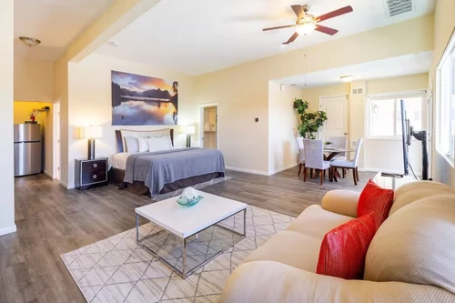 Family-Friendly Retreat with Mountain Views and Outdoor Spa