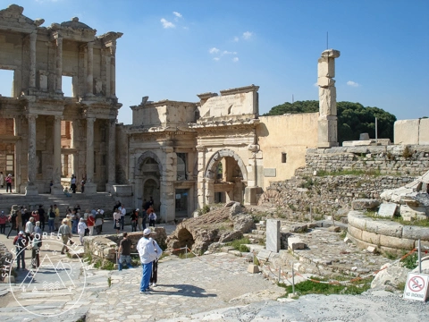 Greek Island Hopping Contiki Tour