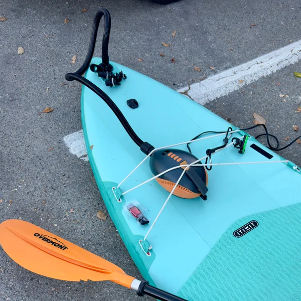 OutdoorMaster Dolphin Electric Pump charging my paddleboard